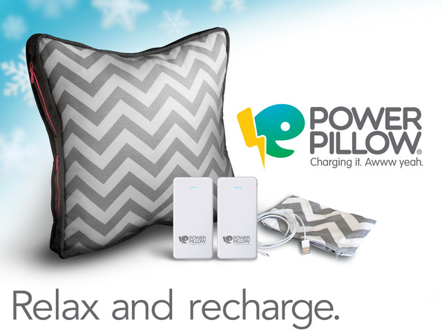 The quality Power-Pillow has two side zipped poches for storing one or two 12000 mAh batteries