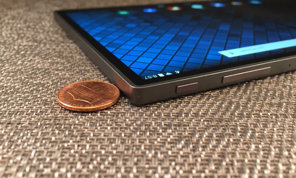 The Dell Venue 8 7000 is the tinnest 8-inch tablet today with Intel features that allow for change of focus after a photo is taken